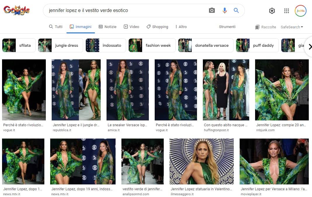 Jennifer Lopez in Google Image con il vestito verde esotico